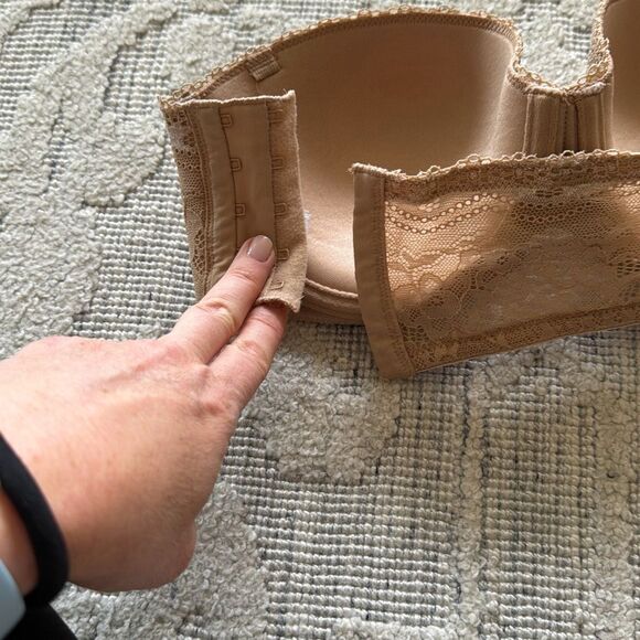 b.tempt’d by Wacoal nude strapless underwire lace bra size 32D - Picture 11 of 15